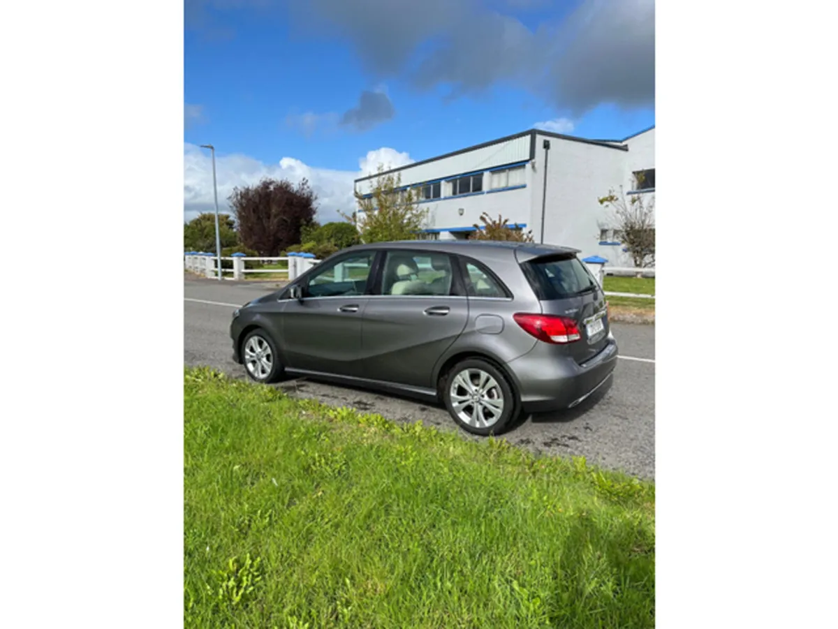 Mercedes-Benz B-Class 160 D URBAN 5DR AUTO - Image 4