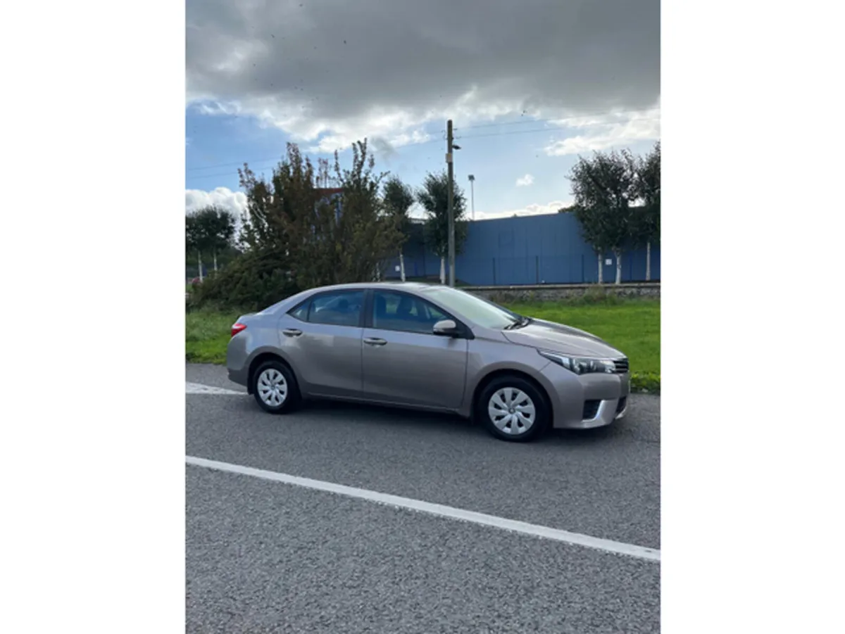 Toyota Corolla 1.4 D-4D TERRA 4DR - Image 3