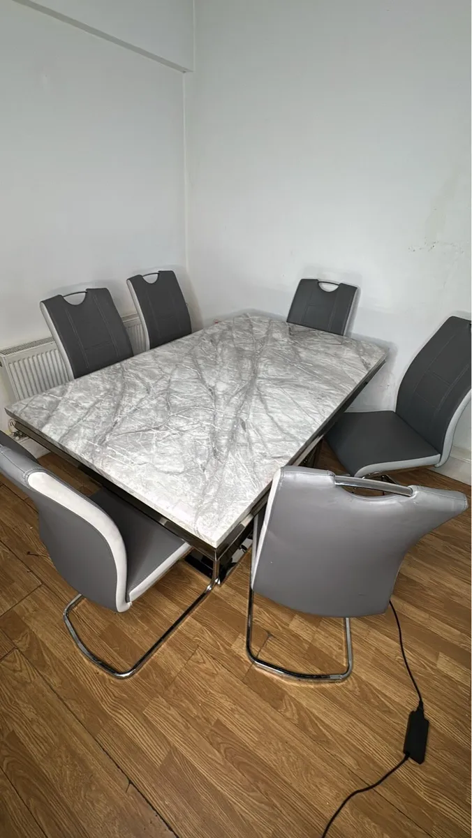 Dining table set - Image 2