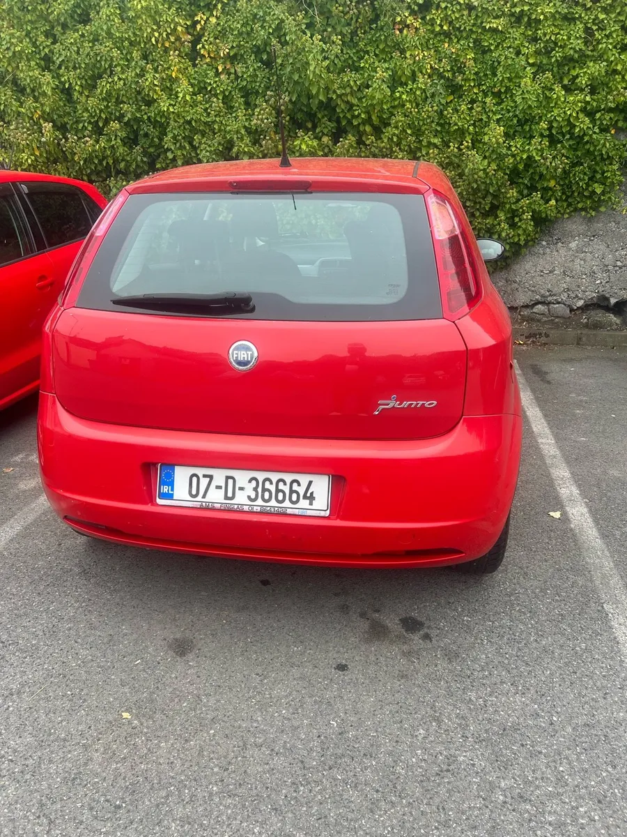 Car - Image 1