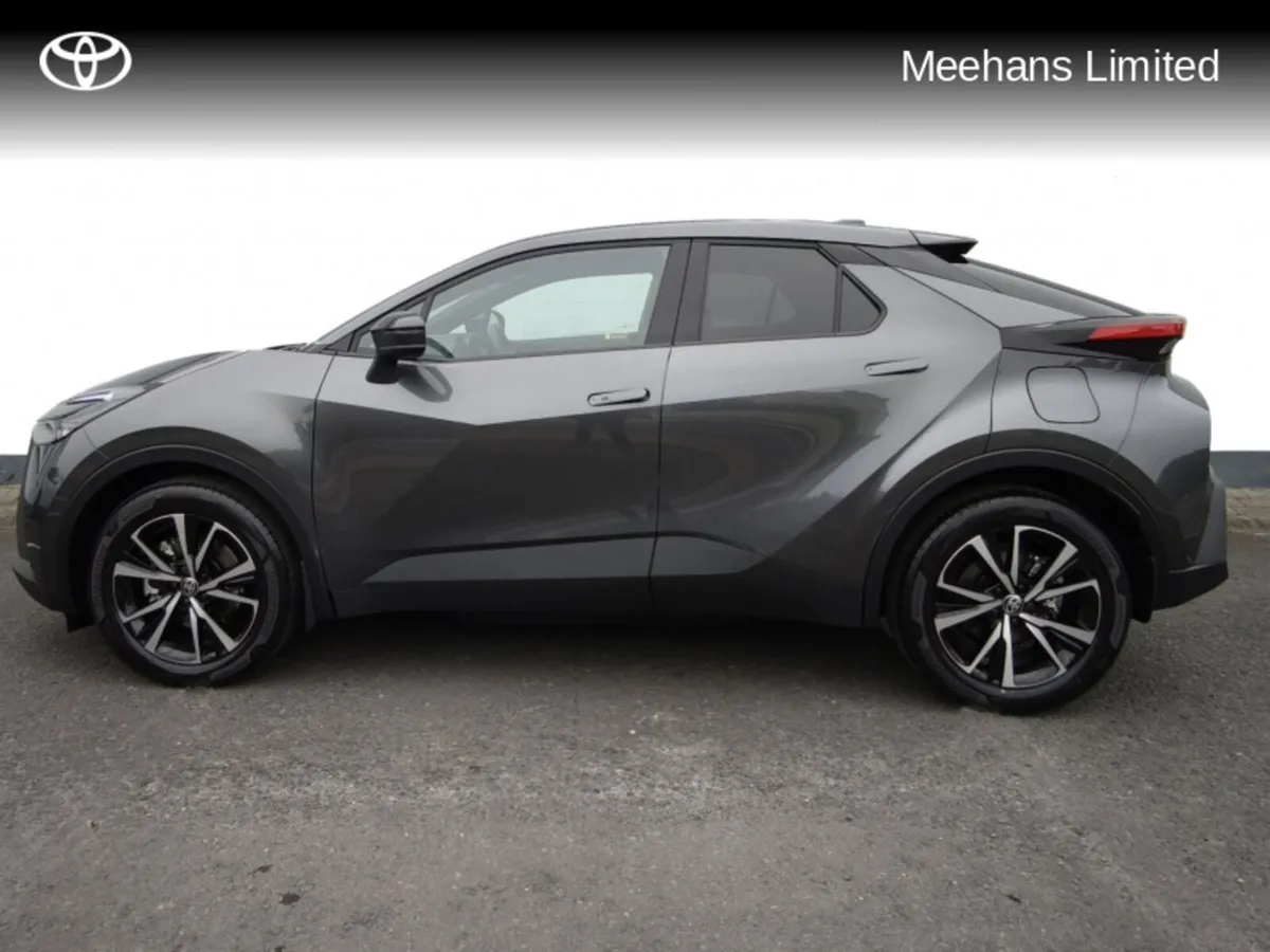 Toyota C-HR C-HR PHEV SPORT - Image 3