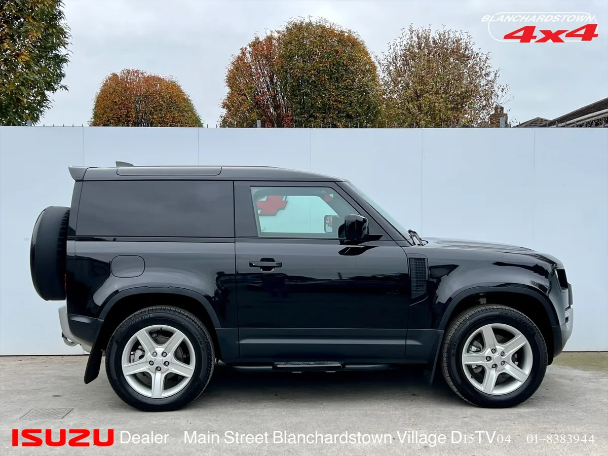 LR DEFENDER 90 N1 BUSINESS 3 SEAT COMMERCIAL VATQ - Image 4