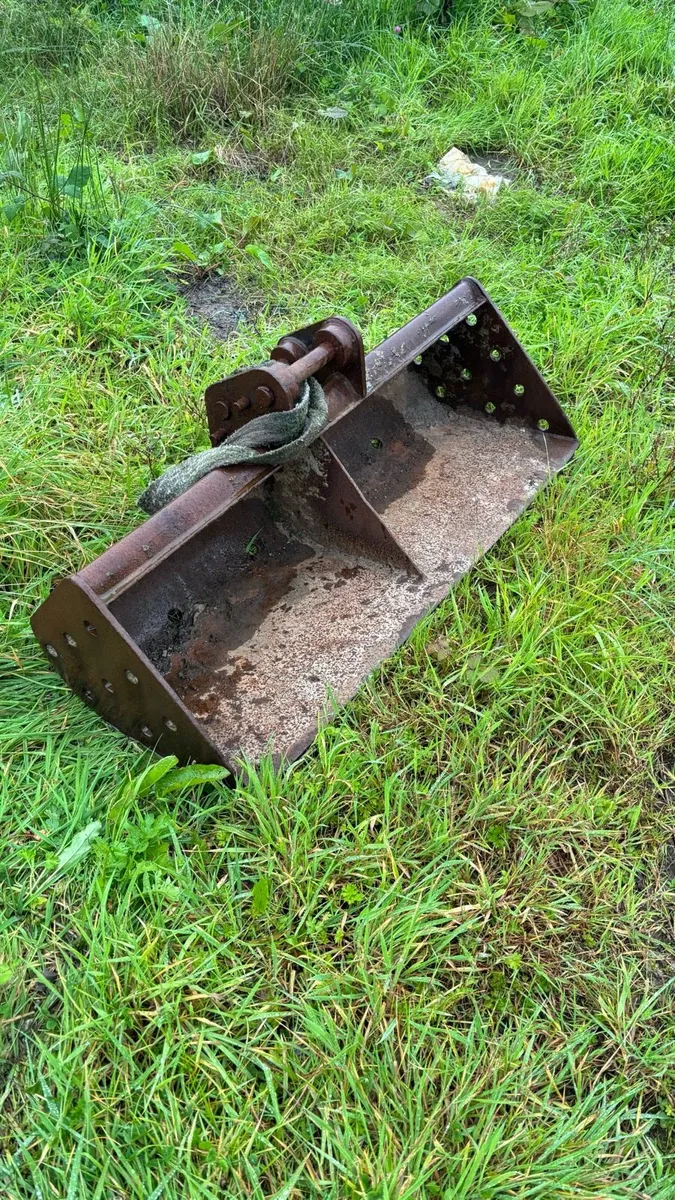 35mm pin4ft grading bucket - Image 1