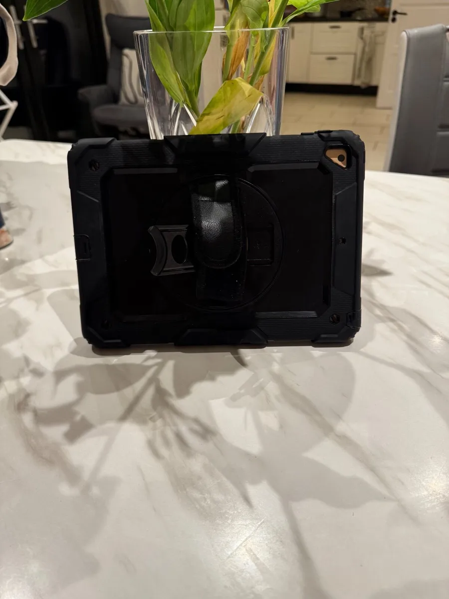 Ipad - Image 1