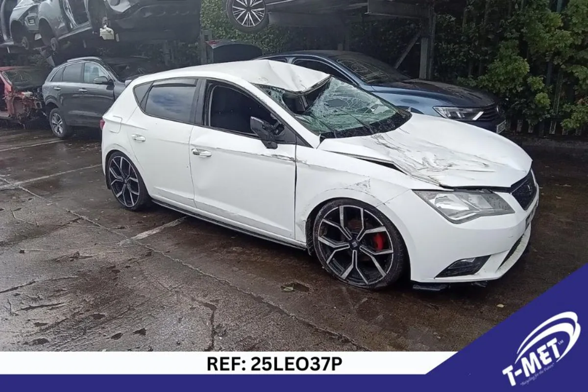 2013 SEAT LEON BREAKING FOR PARTS - Image 1