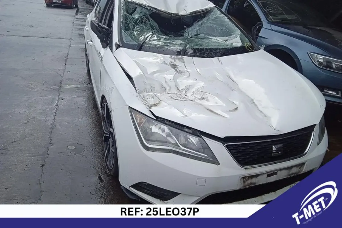 2013 SEAT LEON BREAKING FOR PARTS - Image 2