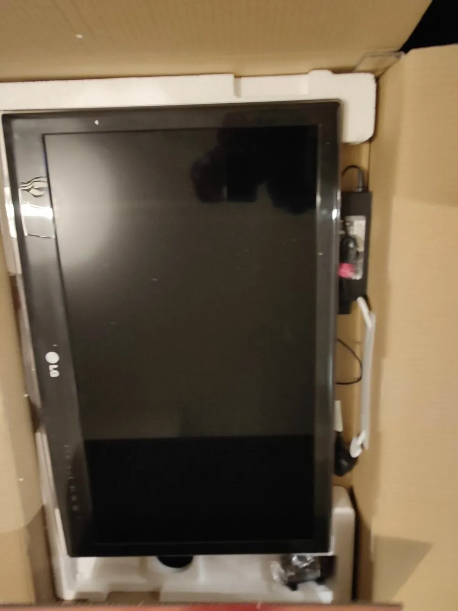 LG Soundbar and Subwooofer - Image 2