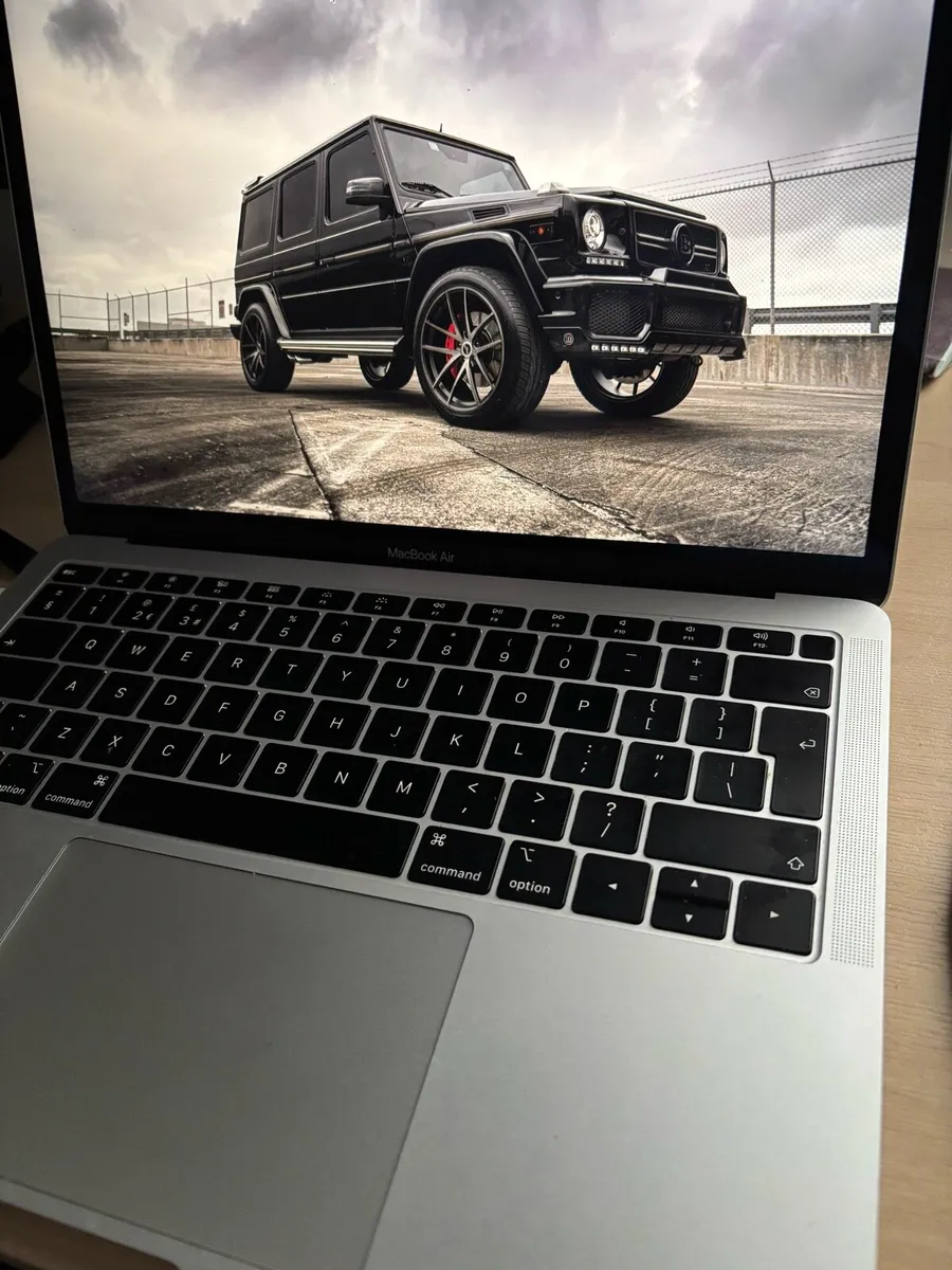 MacBook Air 2018 Retina 13-Inch - Image 1