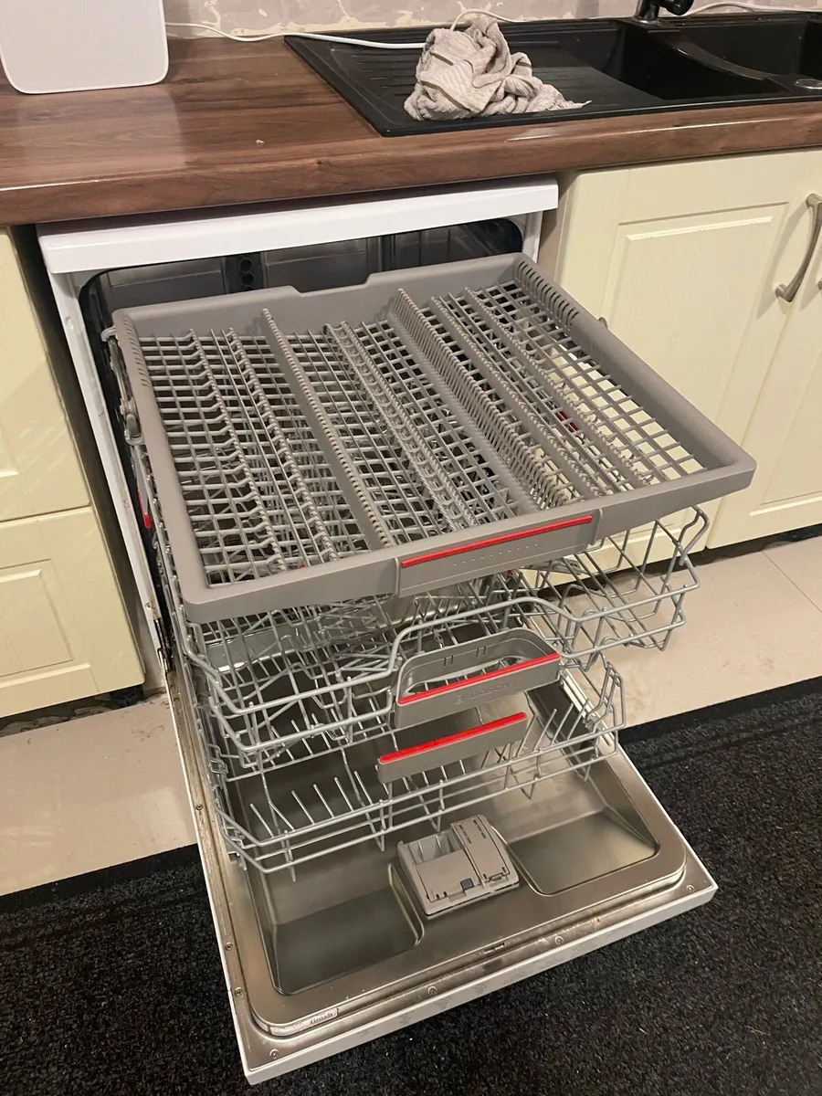 Dishwasher - Image 2