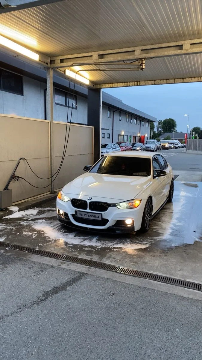 BMW 330D X-Drive - Image 4