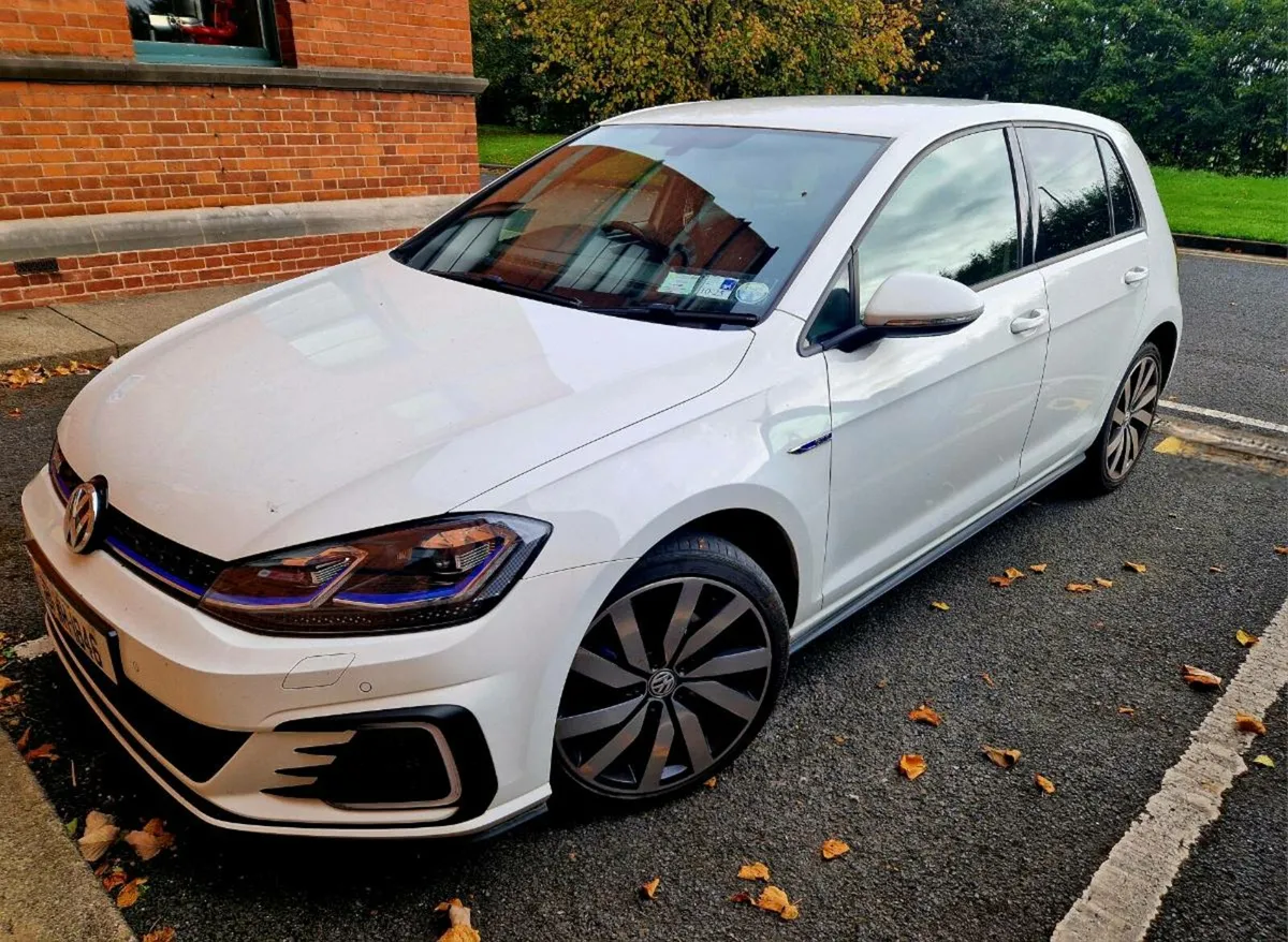 2018 VW Golf GTE 1.4 tsi Advance 204 bhp PHEV - Image 1