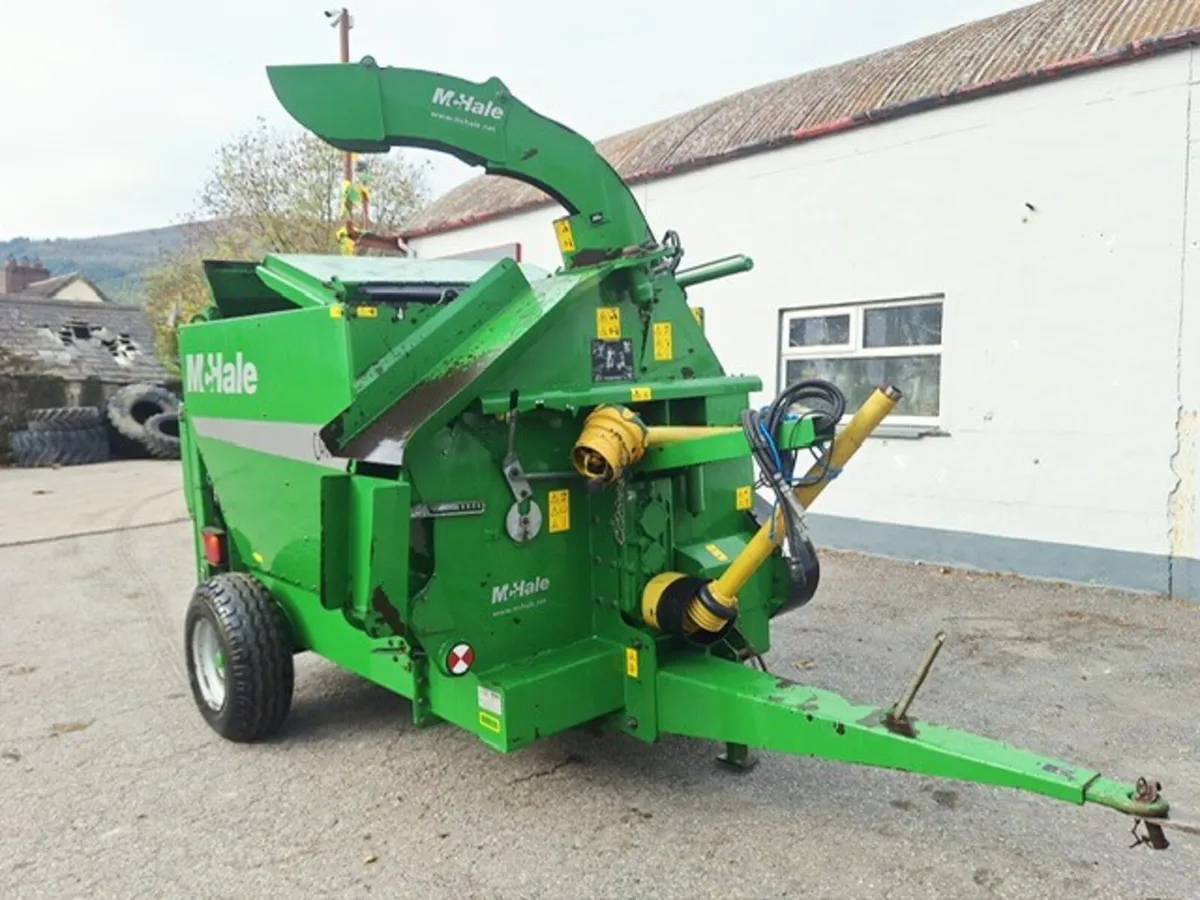 2016 McHale C460 Straw Chopper - Image 1