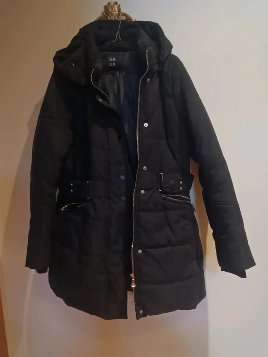 Beautiful black winter coat, bought last year. - Image 1