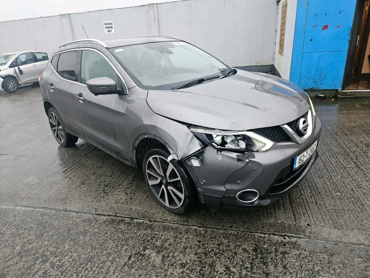 2016 Nisssan Qashqai light damage - Image 2