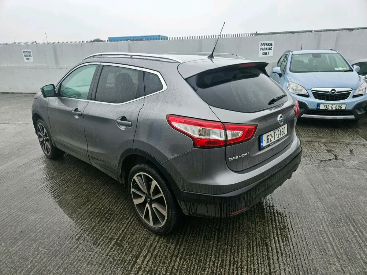 2016 Nisssan Qashqai light damage - Image 3