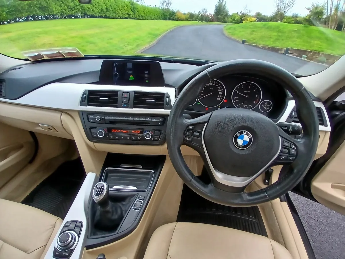 BMW 318D 3-Series 2014 - Image 2