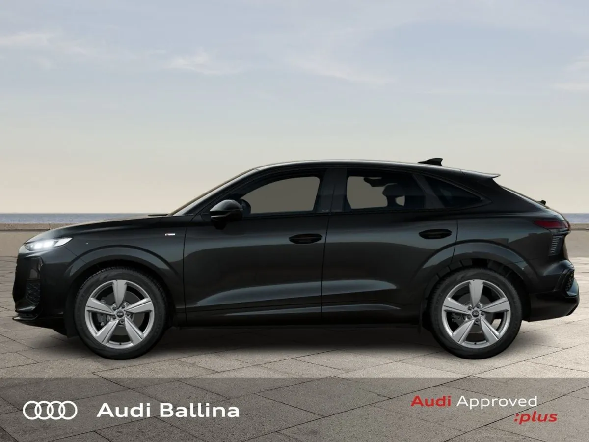 Audi Q3 Q3 Sportback  s-line Black Edition - Image 3