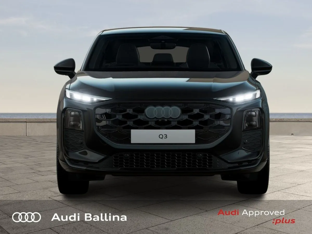 Audi Q3 Q3 Sportback  s-line Black Edition - Image 4