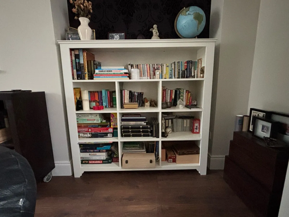 Shelving unit - Image 1