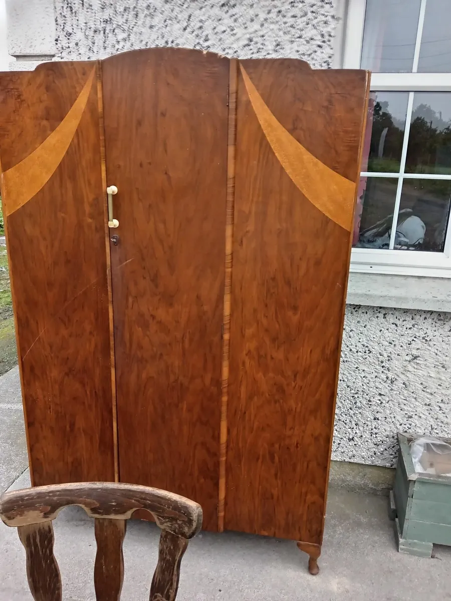 Retro wardrobe