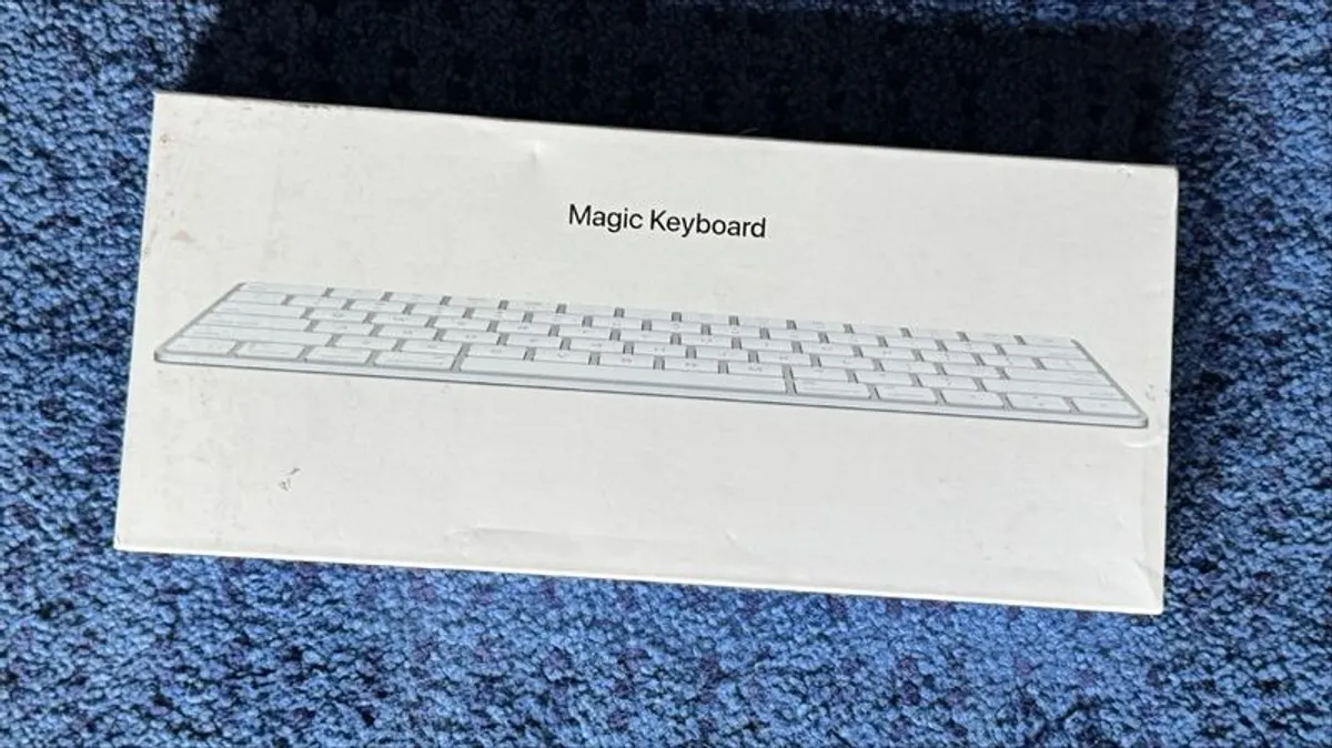Apple Magic Keyboard (Model MLA22B/A)