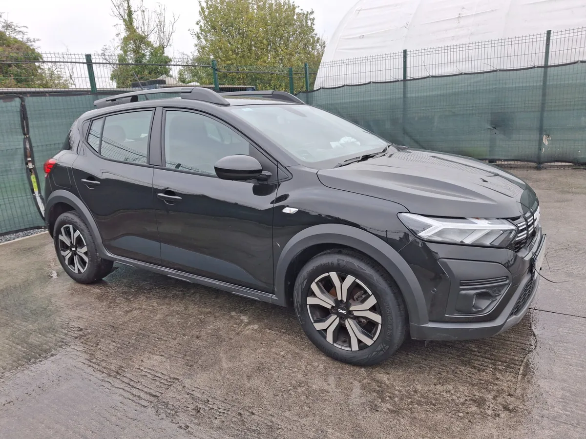 241 Dacia Sandero Stepway  Automatic - Image 1