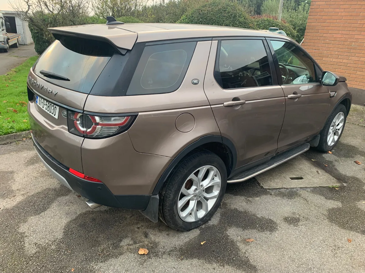 2016 LANDROVER DISCOVERY AUTO - Image 1