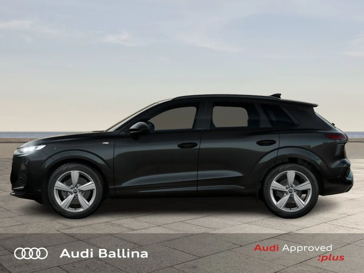 Audi Q3 Q3 S-line  black Edition - Image 3