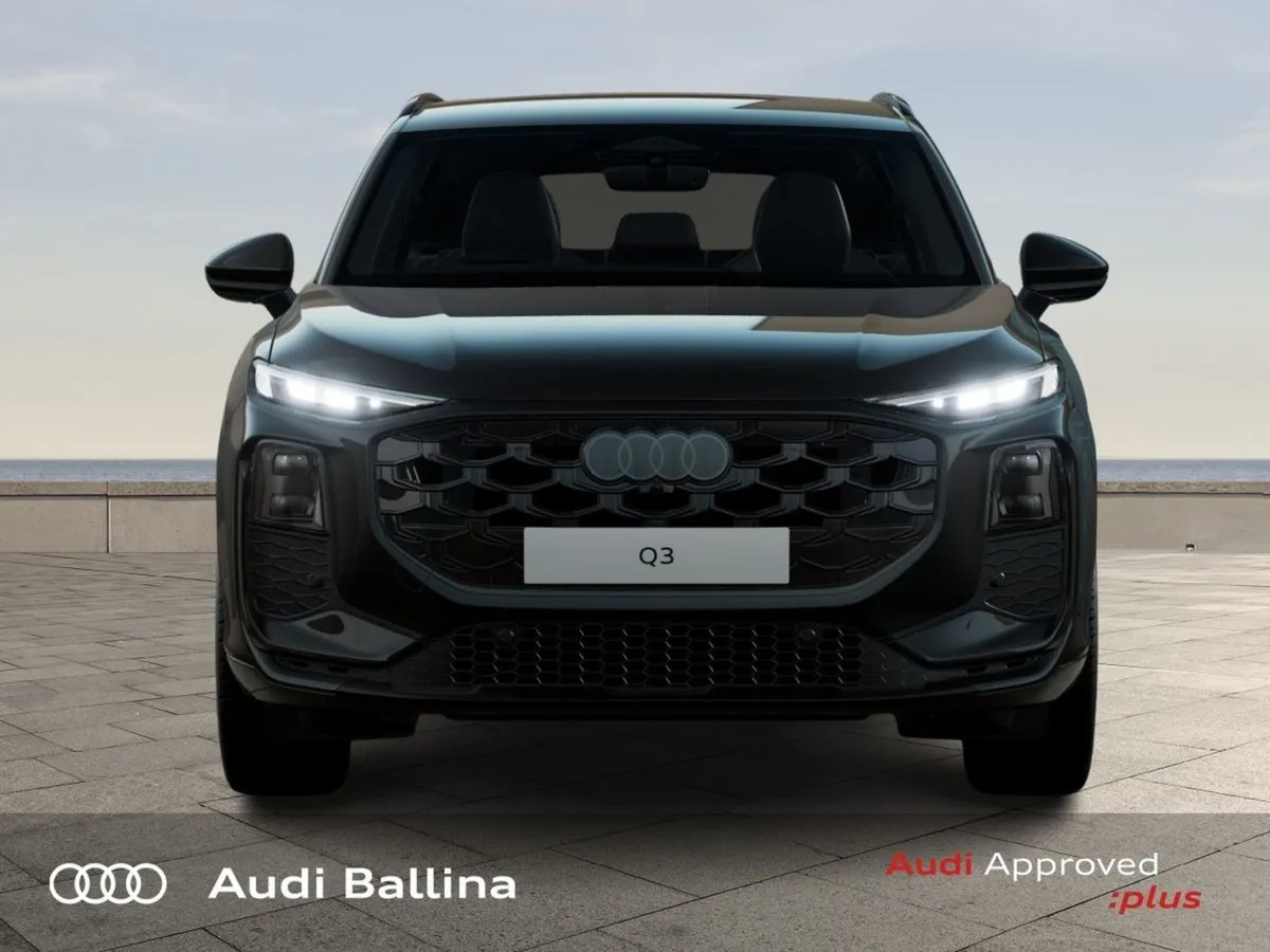 Audi Q3 Q3 S-line  black Edition - Image 4