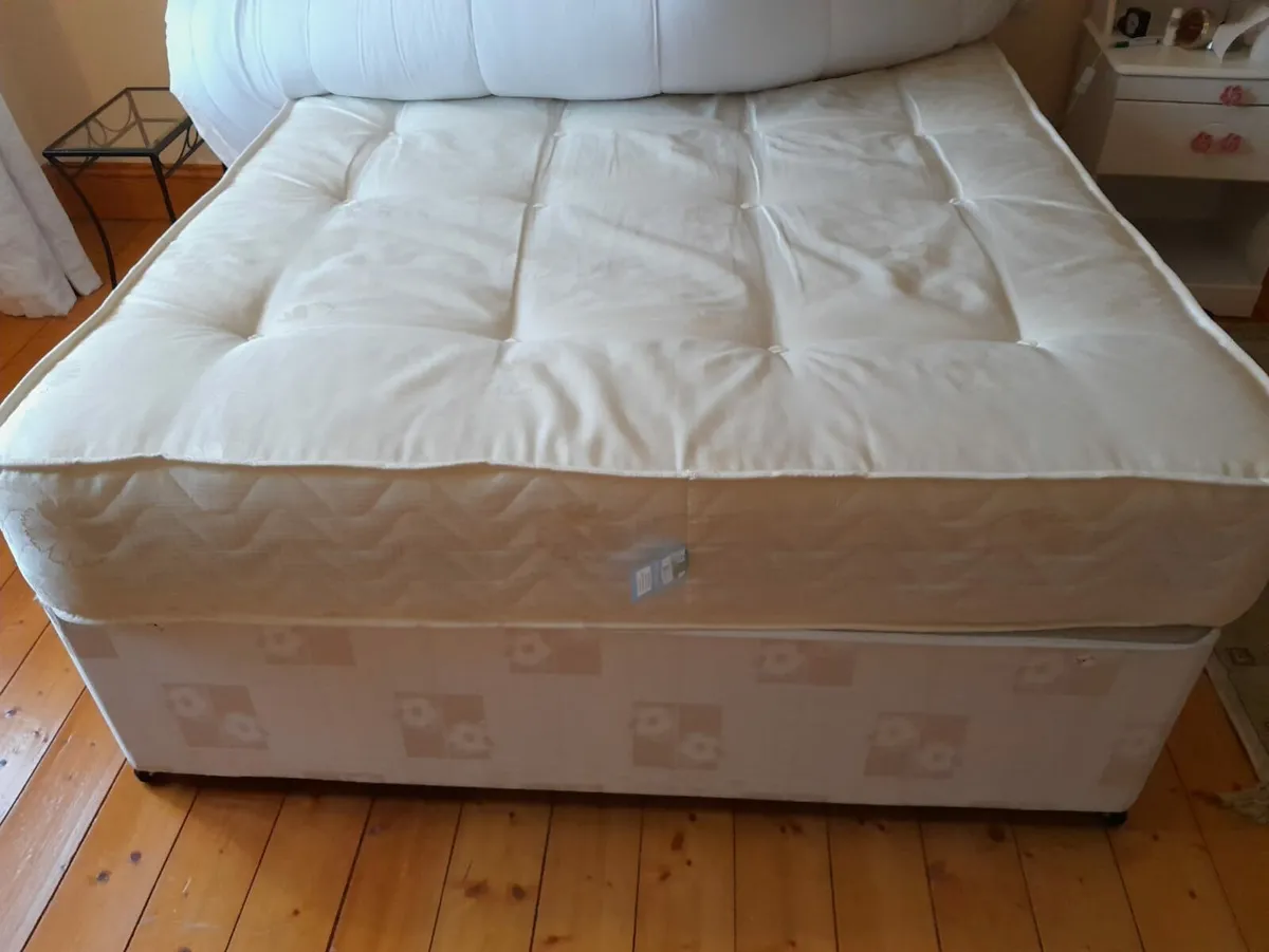 Double Devan bed ( Splits)-& excellent mattress- - Image 2