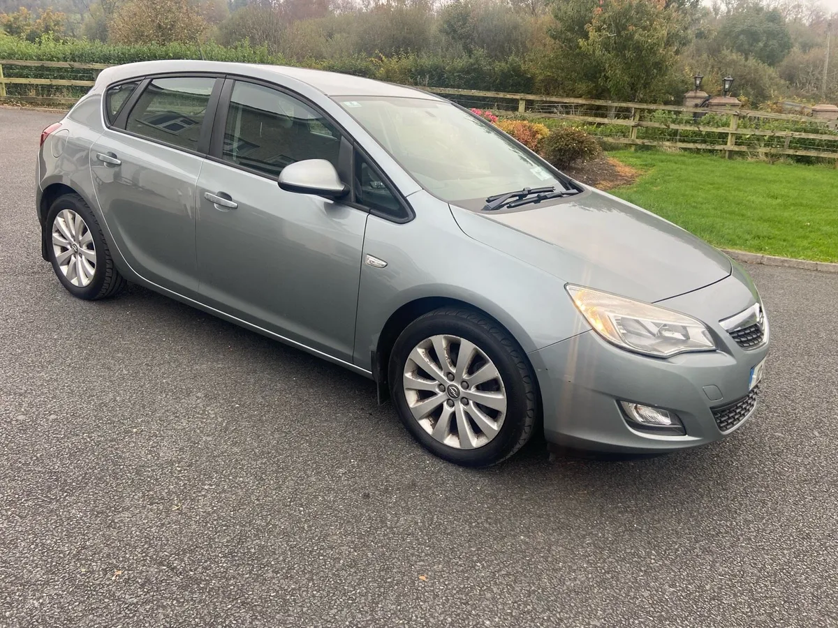 Opel Astra 1.7td €3500 - Image 1