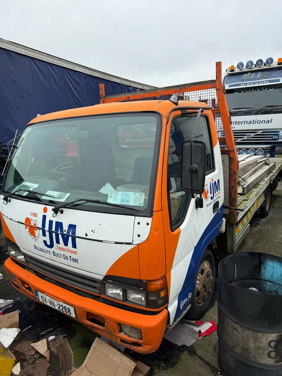 Isuzu NQR NPR 77 - Image 1