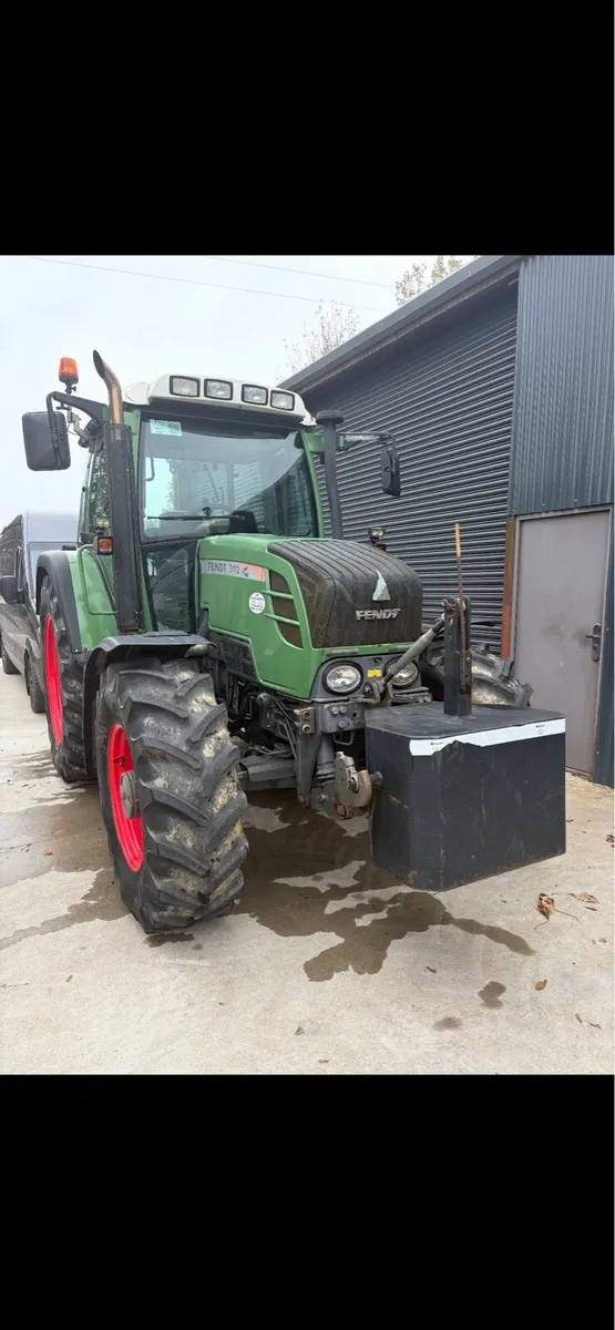 Fendt 312 tractor - Image 1