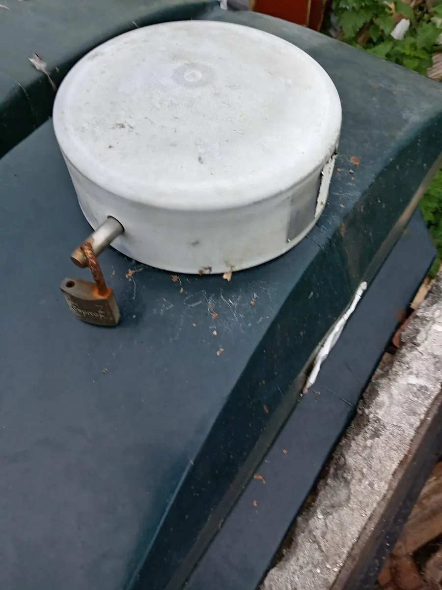 Oil tank - Image 2
