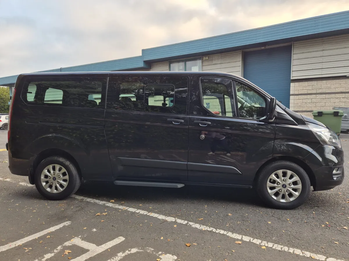 FORD TRANSIT CUSTOM KOMBI/2020/2.0 DIESEL/AUTO/WAV - Image 4