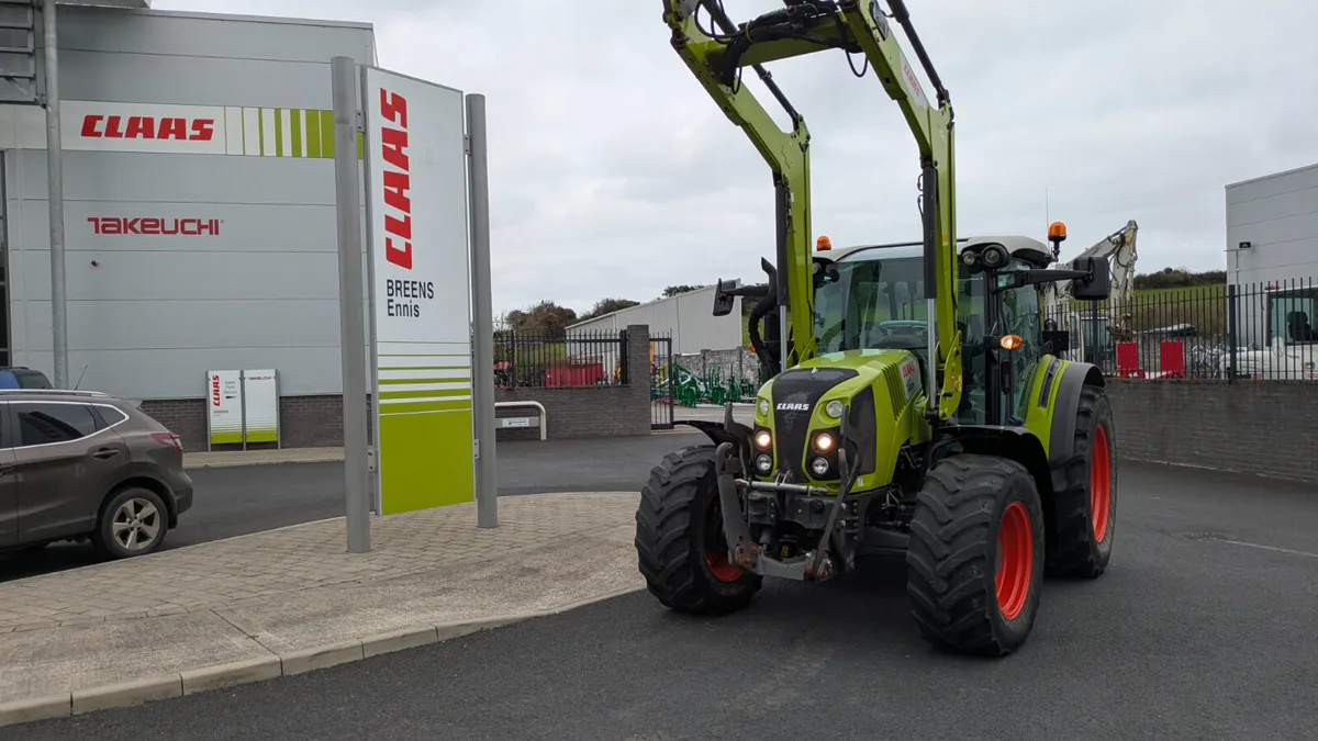 Claas Arion 420 CIS with loader - Image 2