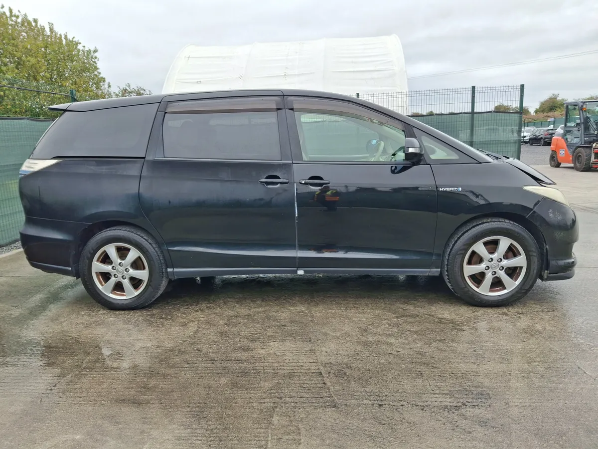 2008 Toyota Estima 8 seater hybrid Auto - Image 3