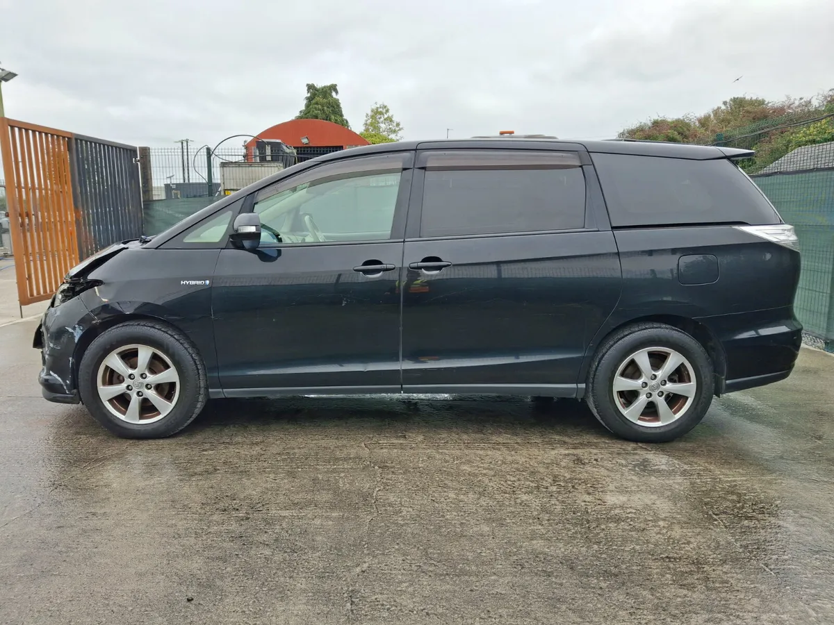 2008 Toyota Estima 8 seater hybrid Auto - Image 2