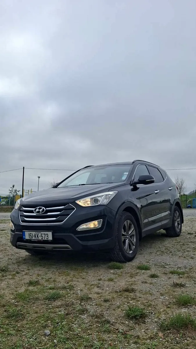 Hyundai Santa Fe 2015 7seater - Image 1