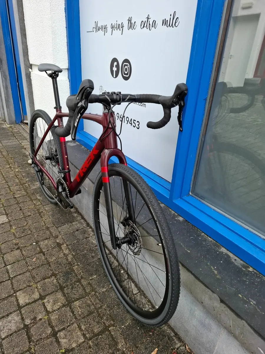 Trek checkpoint Gravel bike - Image 3