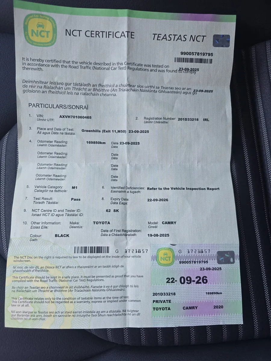 2020 TOYOTA CAMRY LIKE NEW - Image 4