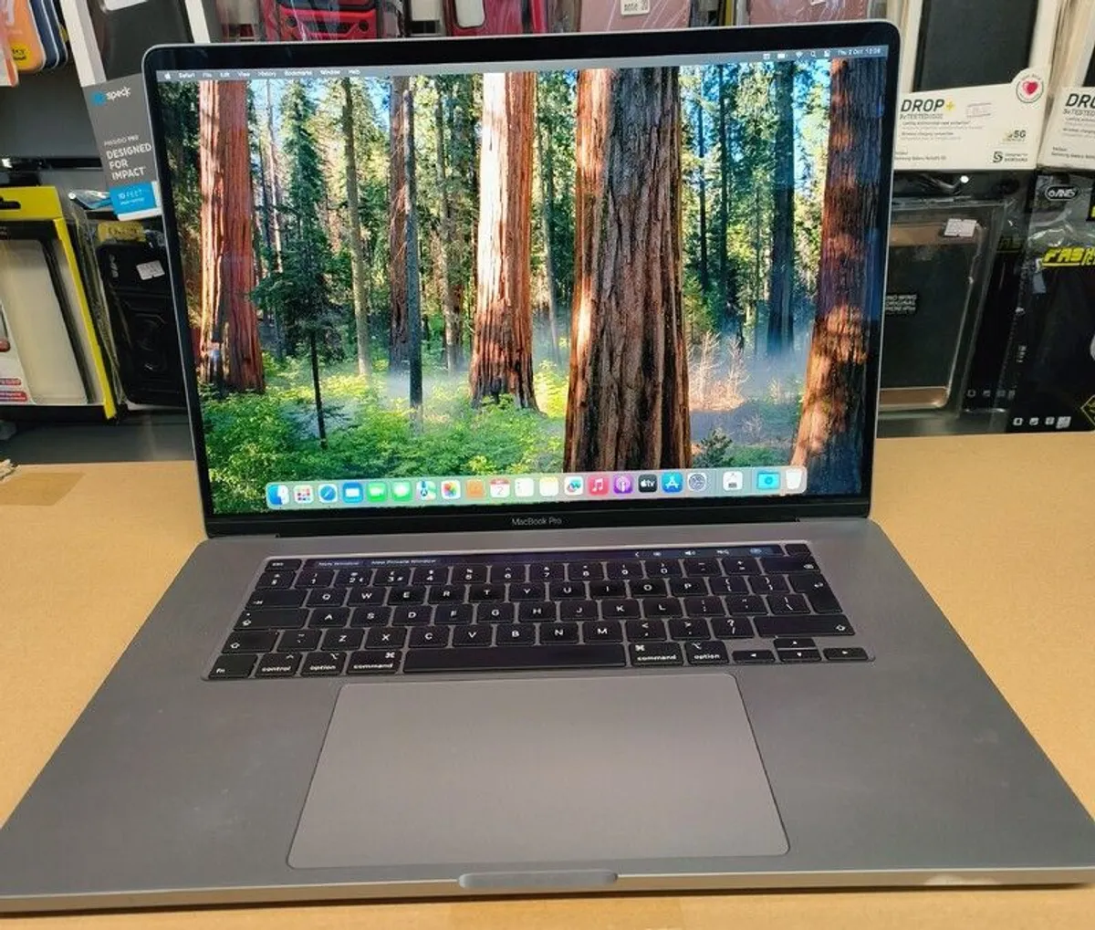 2018 Apple MacBook Pro 15" A2141, Intel 6 Core i7 2.6GHz 32GB RAM 1TB SSD Space Gray (Battery Cycle: 6 Cycle) - Image 1