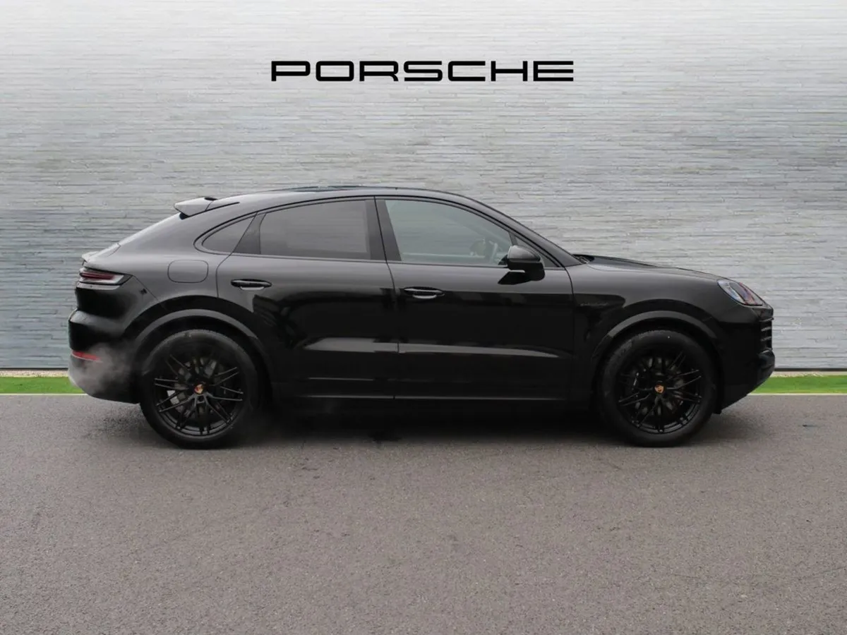Porsche Cayenne E-hybrid Coupe - Image 4