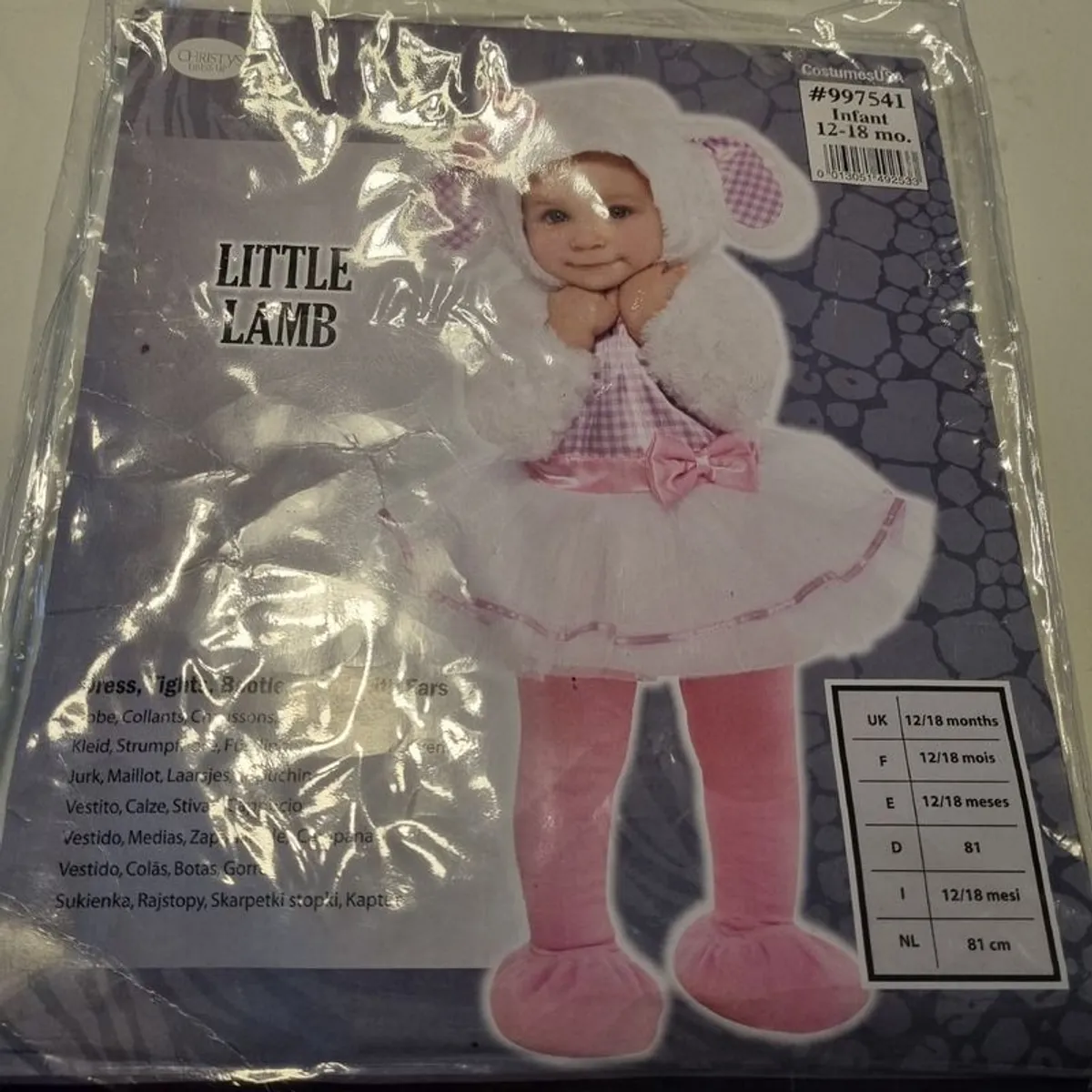Halloween costumes - Image 2