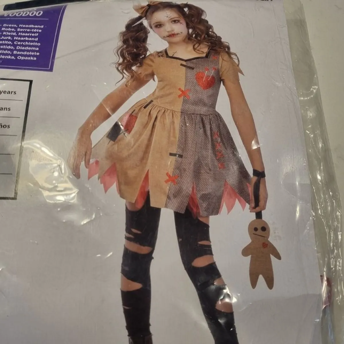 Halloween costumes - Image 4