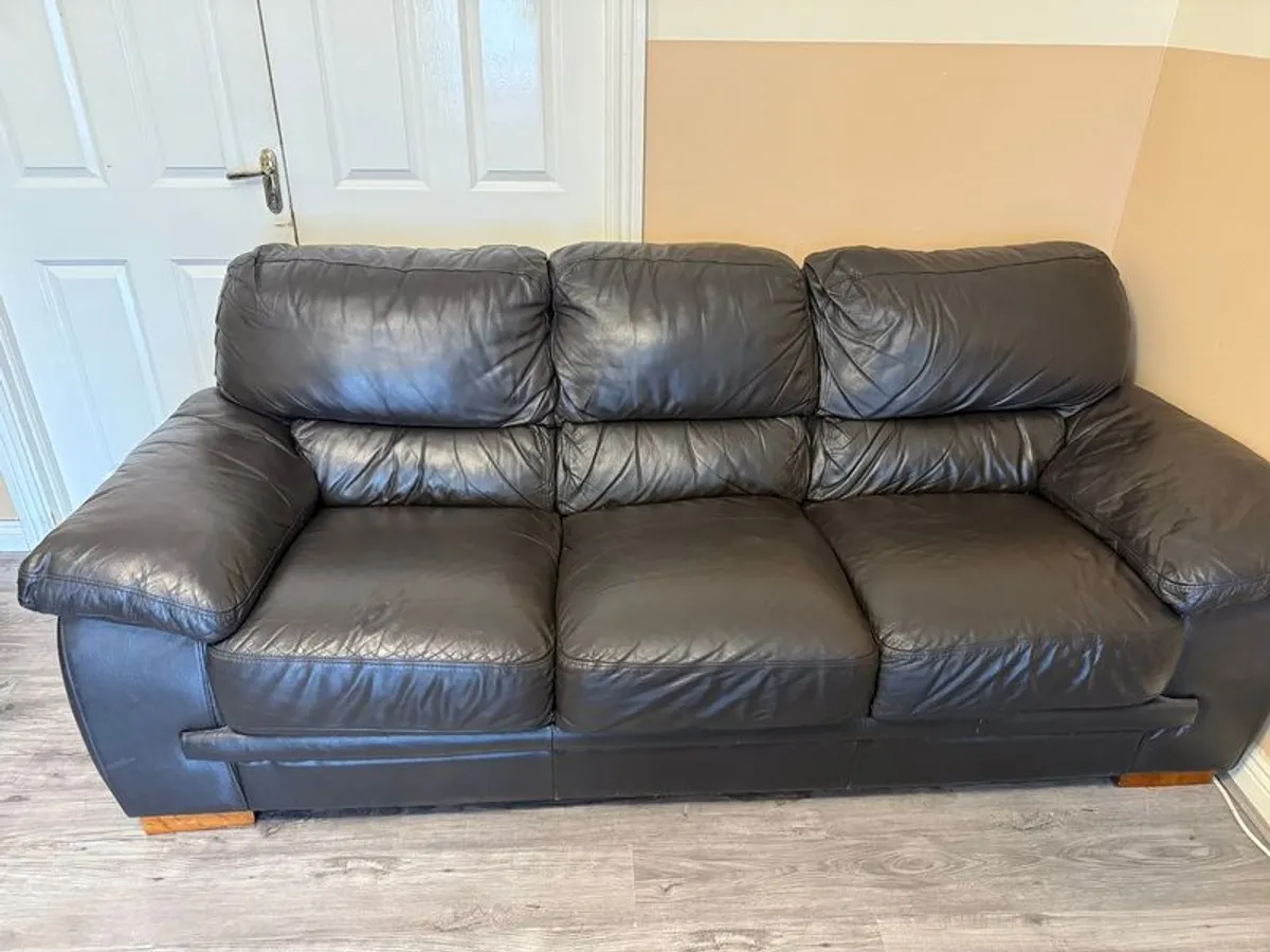 Leather sofas - Image 1