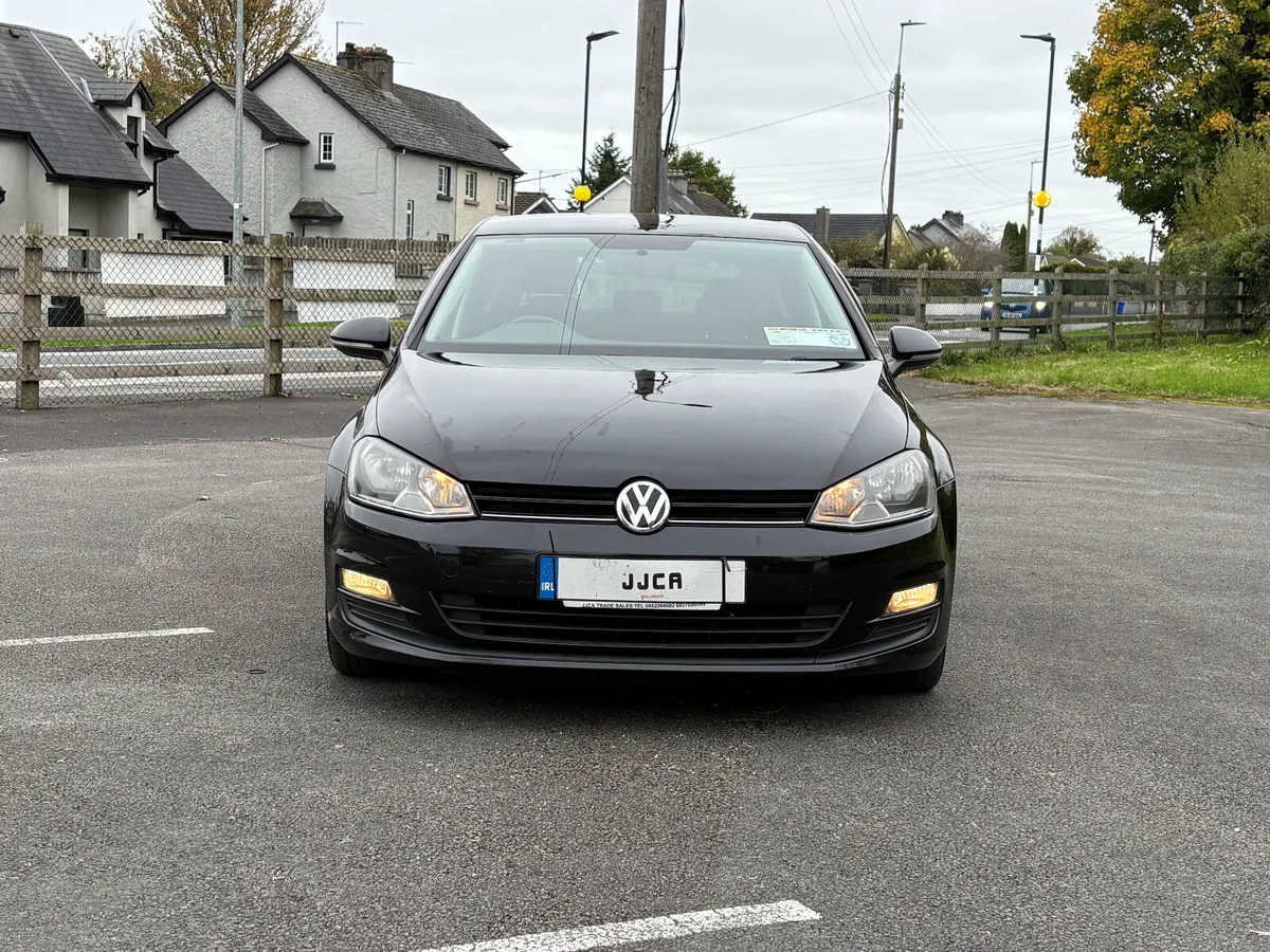 ABSOLUTELY IMMACULATE 2014 (141) VW GOLF - Image 2