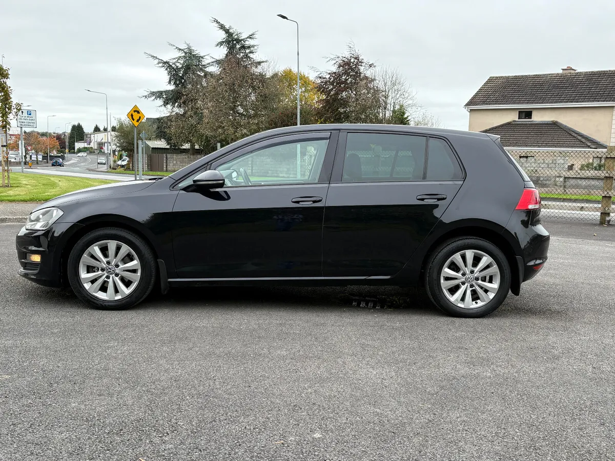 ABSOLUTELY IMMACULATE 2014 (141) VW GOLF - Image 4