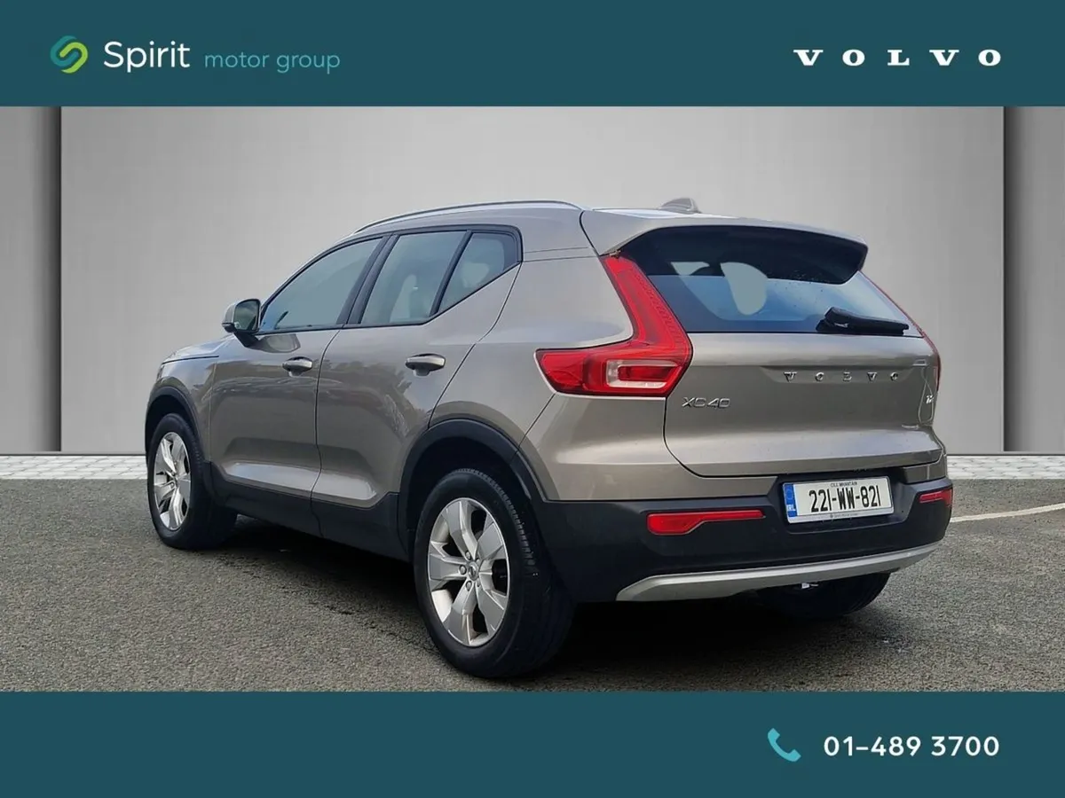 Volvo XC40 T2 Petrol (129hp) Momentum  Manual  Fu - Image 3