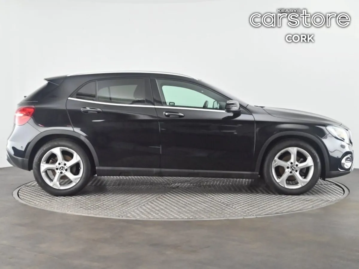 Mercedes-Benz GLA Class GLA 180 1.6 Auto - Image 2